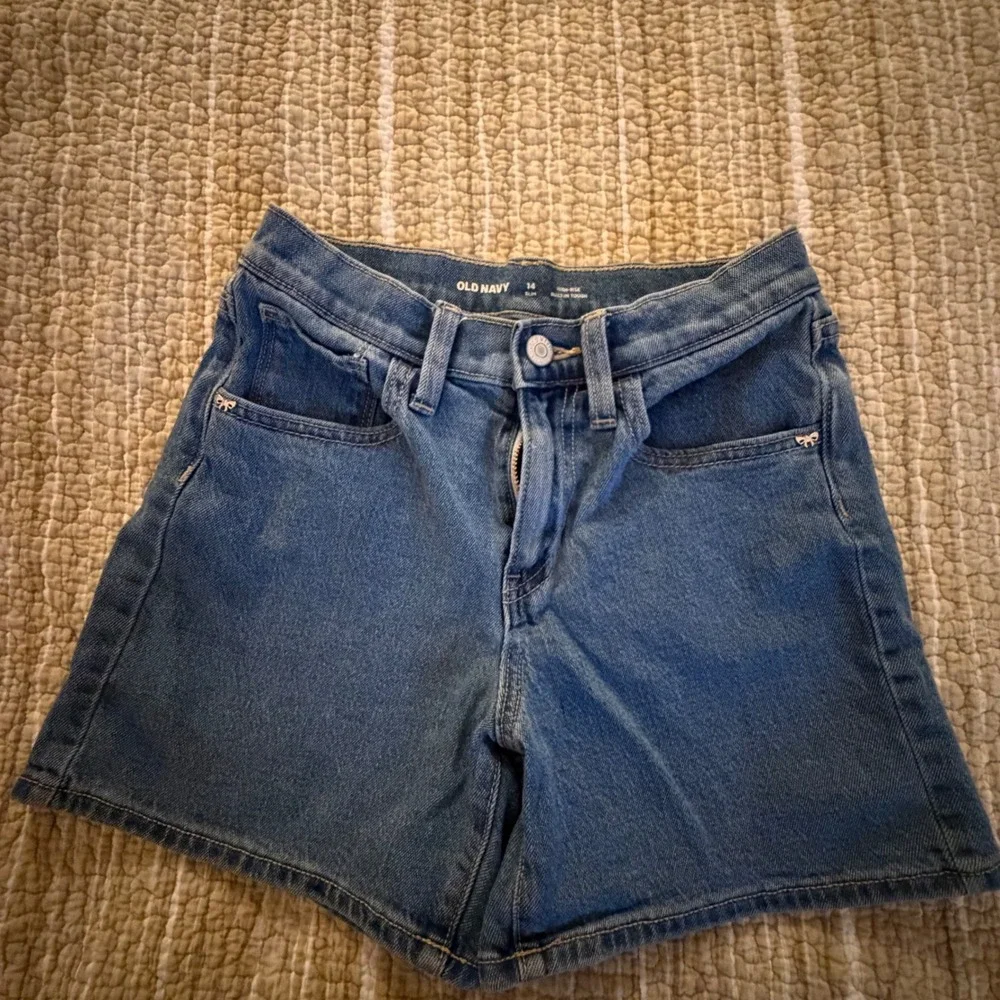 Old Navy Girls High-Rise Denim Shorts Medium Wash Blue Size 14 Slim